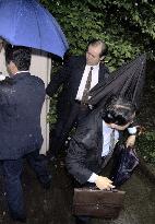 Police search ex-Sogo Chairman Mizushima's home